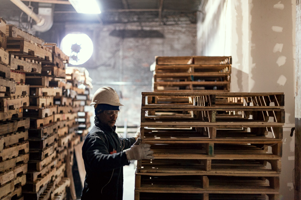 Mark Nash, pallet builder